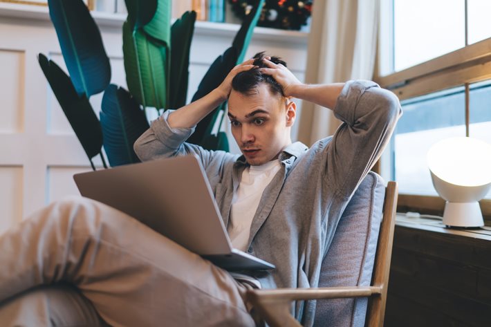 Myslel si, že vyhrál 1,6 milionů korun, ve skutečnosti si ale přišel na 1,6 miliardy. Jaké má plány?