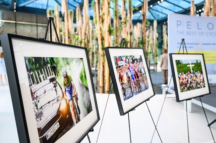 Cyklistické fotky z Pelotonie můžete vydražit na Dobrobotu a pomoci nadějným mladým sportovcům